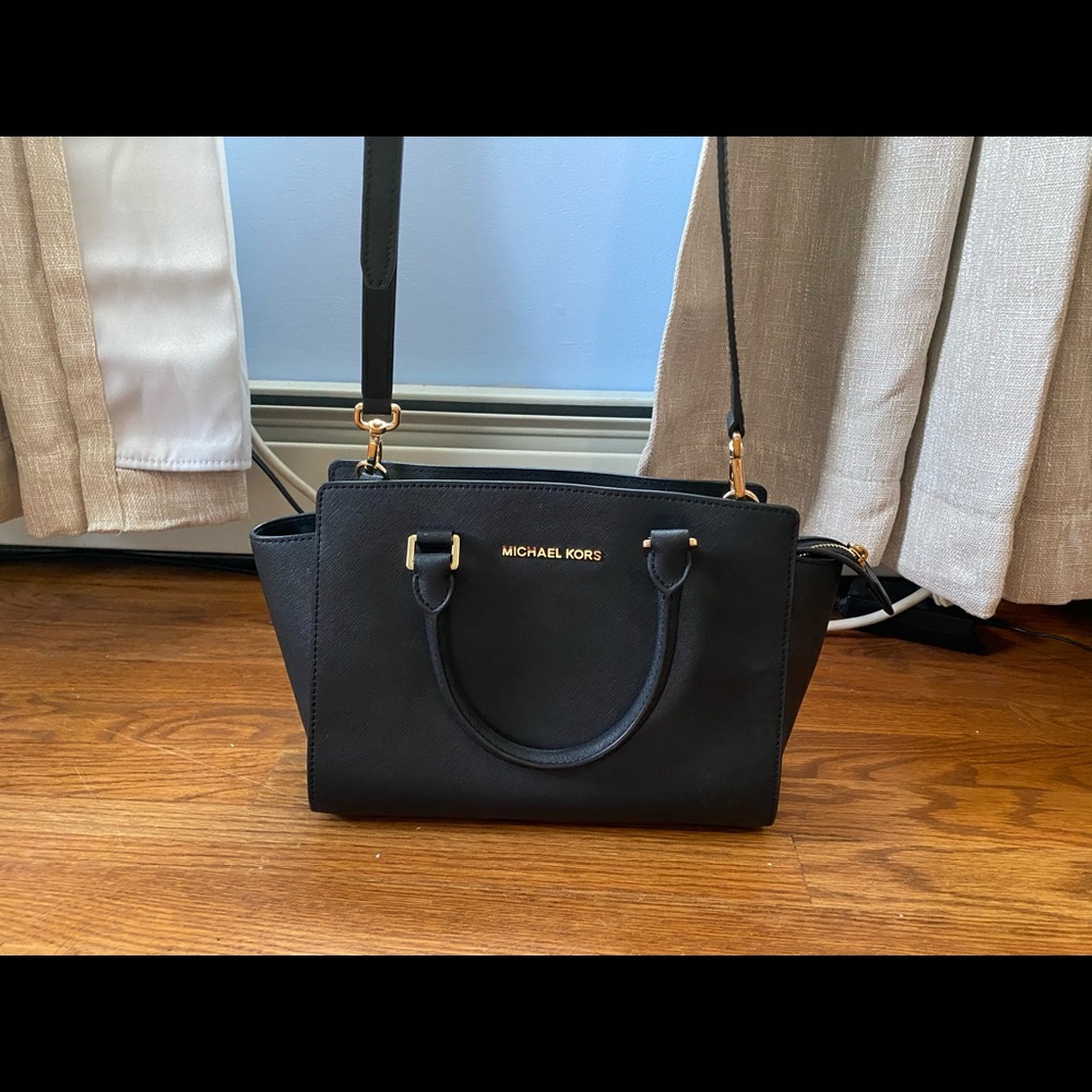 Michael Kors black & gold medium sized bag